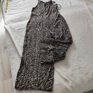 M (40) – Bézs mintás ruha