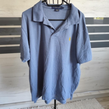 XL (52) – Kék galléros póló