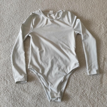 128 cm – Fehér body