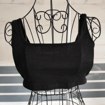 XS (34) – Fekete crop top