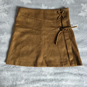 Barna miniszoknya
