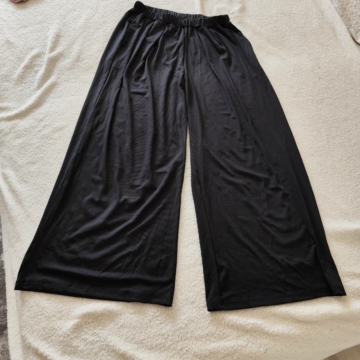 XL (46) – Fekete elegáns nadrág