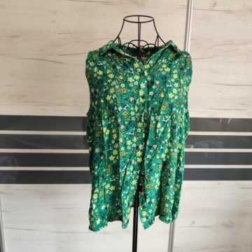 XL (46) – Zöld mintás blúz