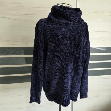 M/L - Garbó nyakú pulóver