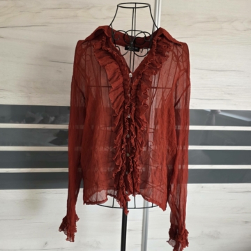 M/L - Áttetsző anyagú blúz