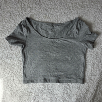 M (38) - Szürke rövid ujjú póló/crop-top
