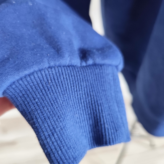 S – Kék sportos kapucnis pulóver