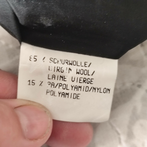 L – Több színű kockás szoknya