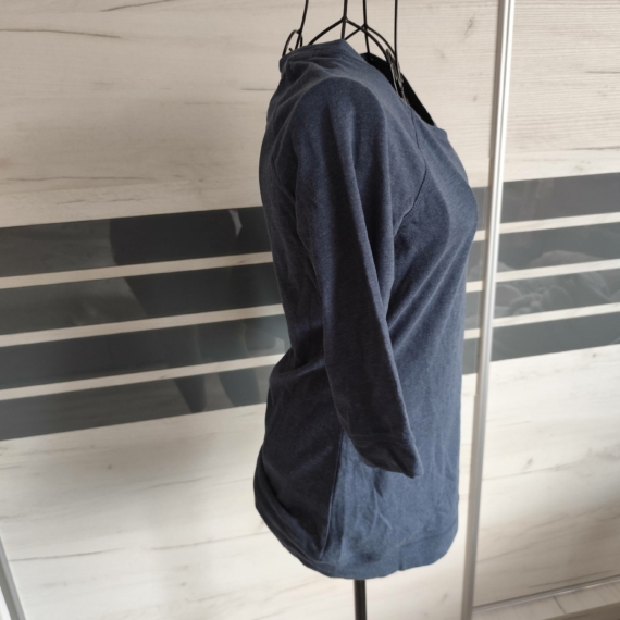 M (38) – Kék háromnegyedes ujjú felső