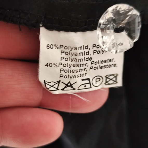L – Fekete elegáns zakó