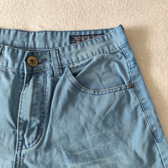 M (48) – Kék rövidnadrág