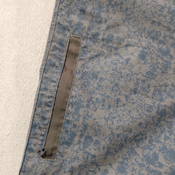 M (48) – Kék mintás rövidnadrág