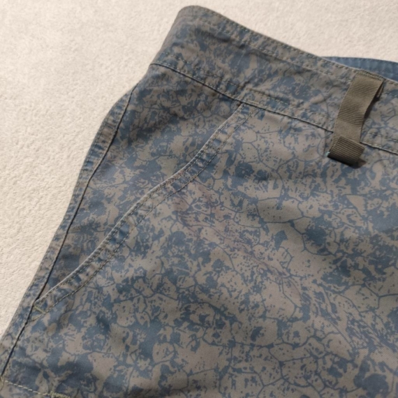 M (48) – Kék mintás rövidnadrág