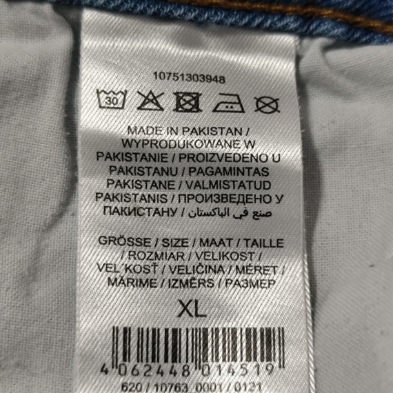 XL (52) – Kék farmer rövidnadrág