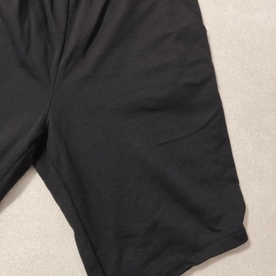 XL (46) – Fekete rövidnadrág