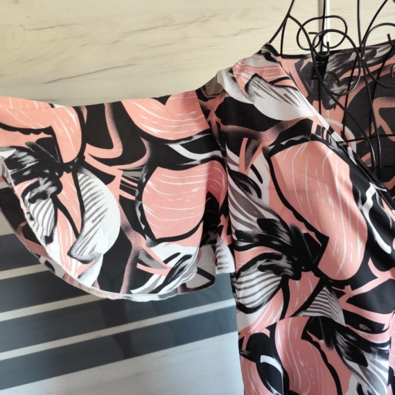 L (44) – Többszínű mintás ruha