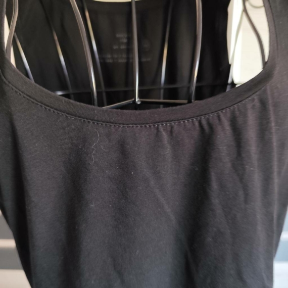 L/XL (44/46) – Fekete trikófelső