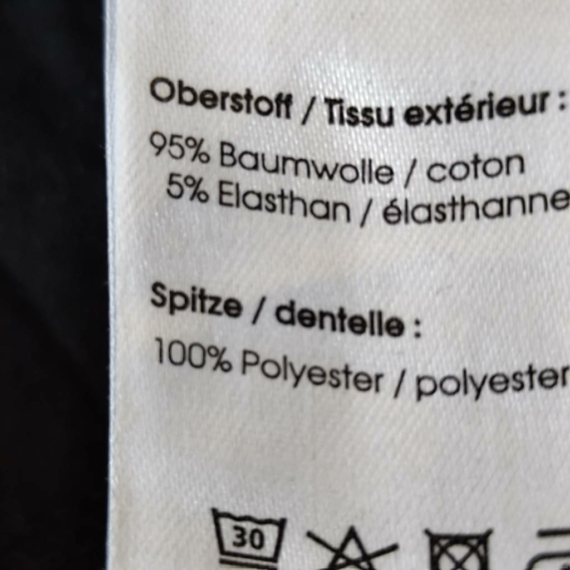 XL (46) – Fekete csipkés trikófelső