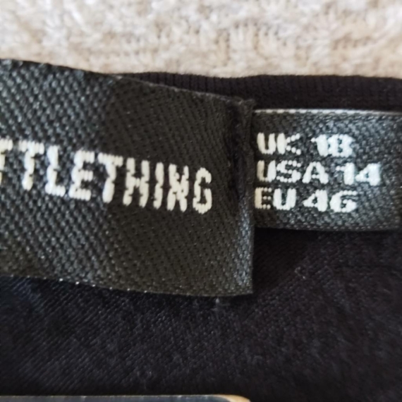 XL (46) – Fekete egyszínű body