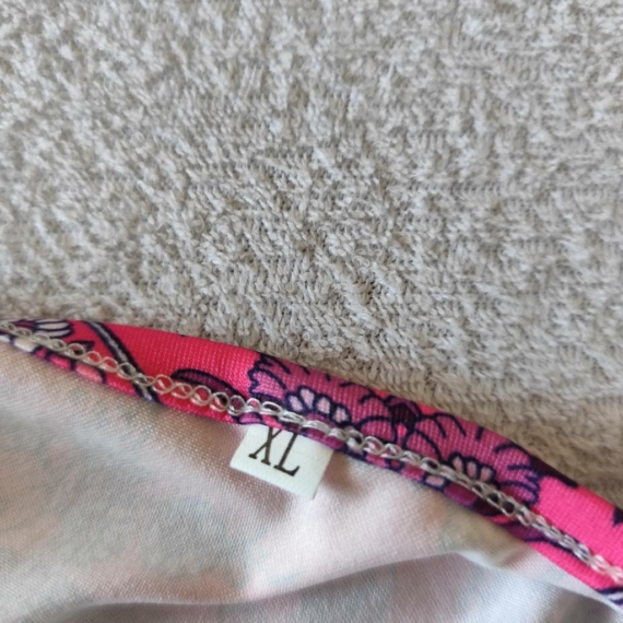 XL (46) – Rózsaszín mintás ruha