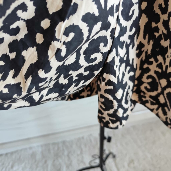 M (40) – Fekete mintás overall