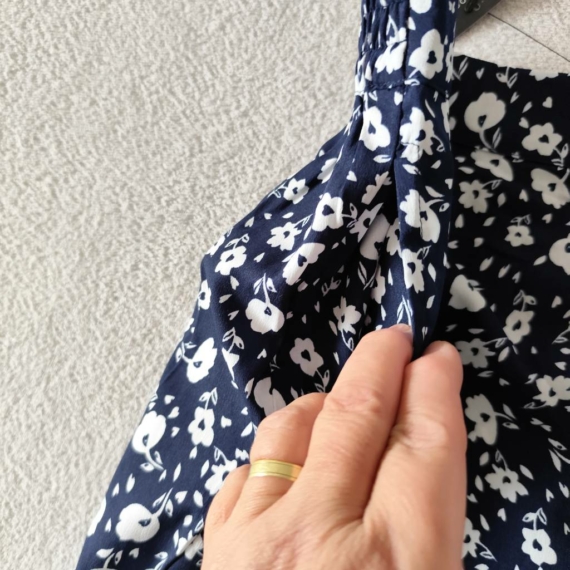 M (40) – Kék virágos nadrág