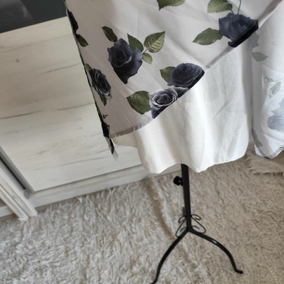 L (42) – Fehér virágmintás ruha