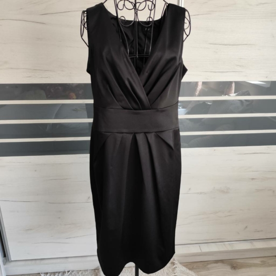L/XL (44/46) – Fekete alkalmi ruha