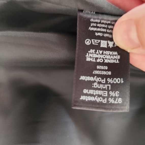L/XL (44/46) – Fekete alkalmi ruha