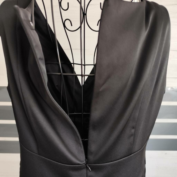 L/XL (44/46) – Fekete alkalmi ruha