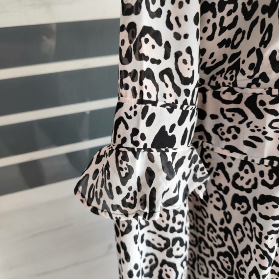 L (42) – Többszínű mintás ruha
