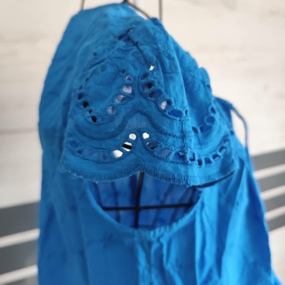 M (40) – Kék rövid ujjú felső