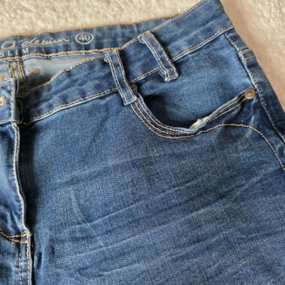 M (40) – Kék rövidnadrág
