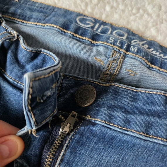 M (40) – Kék rövidnadrág