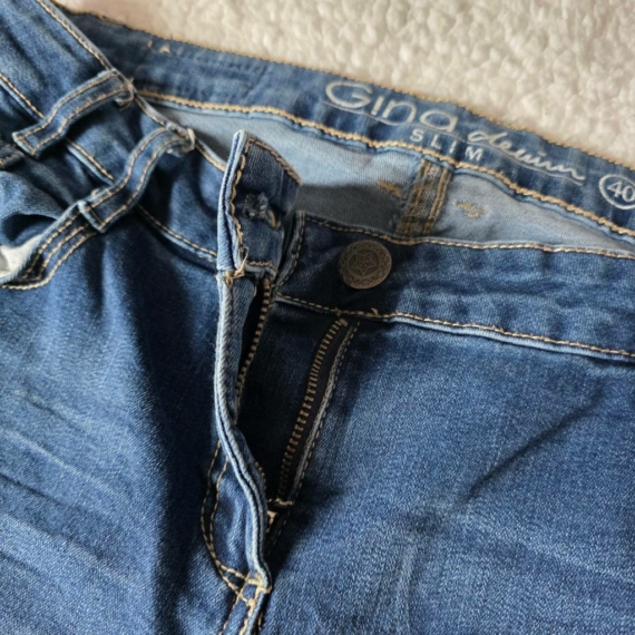 M (40) – Kék rövidnadrág