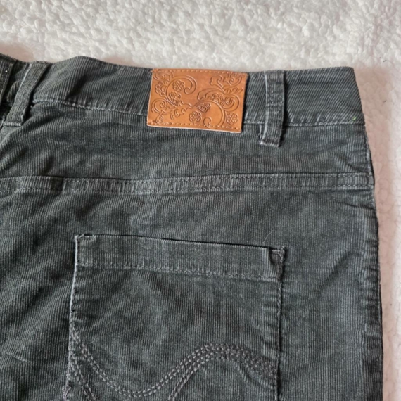 L/XL (44/46) – Szürke szoknya