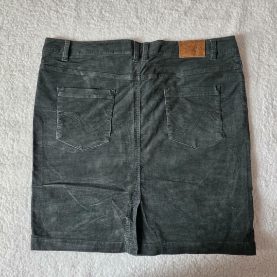 L/XL (44/46) – Szürke szoknya