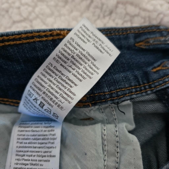 M (38) – Kék farmer rövidnadrág