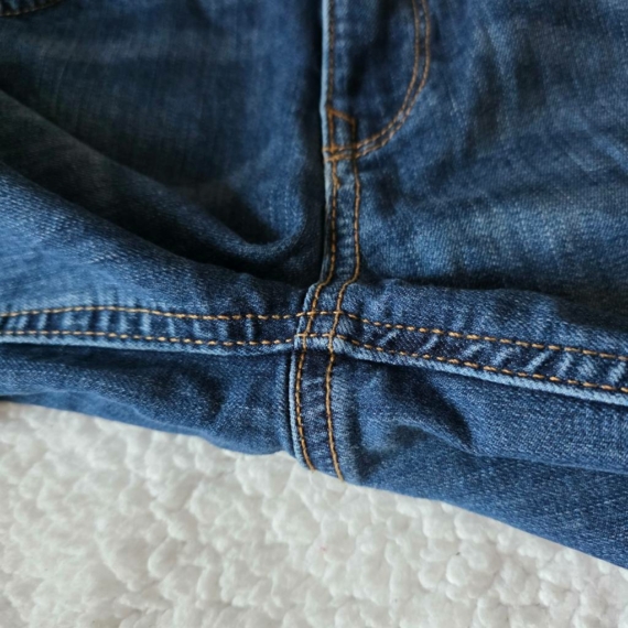M (38) – Kék farmer rövidnadrág