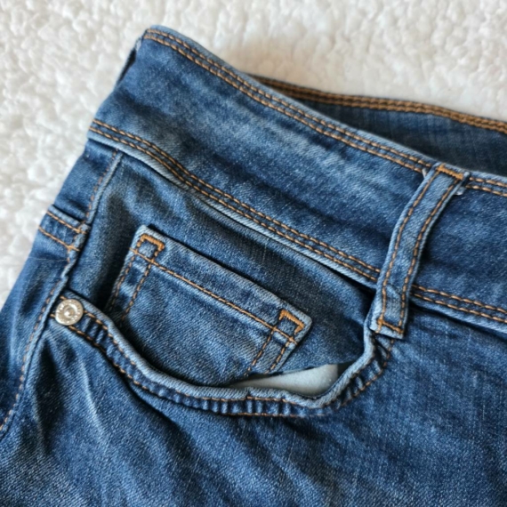 M (38) – Kék farmer rövidnadrág