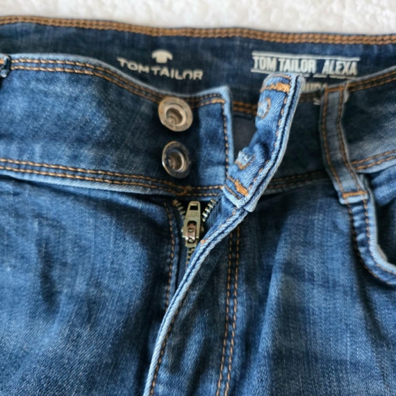 M (38) – Kék farmer rövidnadrág