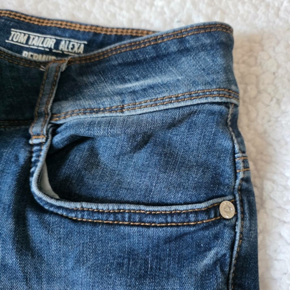 M (38) – Kék farmer rövidnadrág