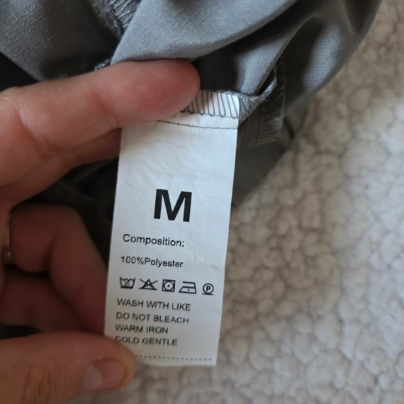M (48) – Szürke rövidnadrág