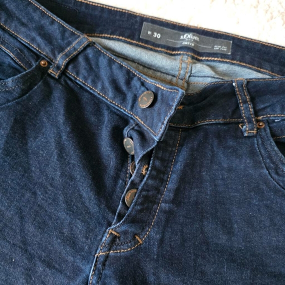 M (40) – Sötétkék farmer rövidnadrág