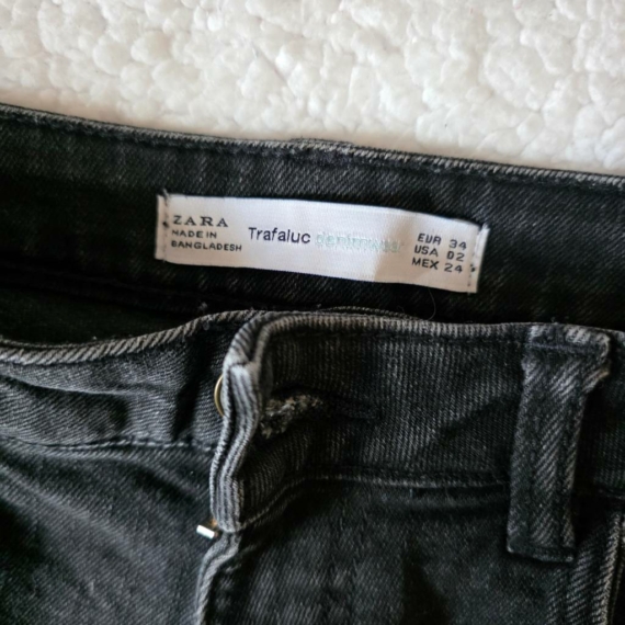 XS (34) – Fekete rövidnadrág