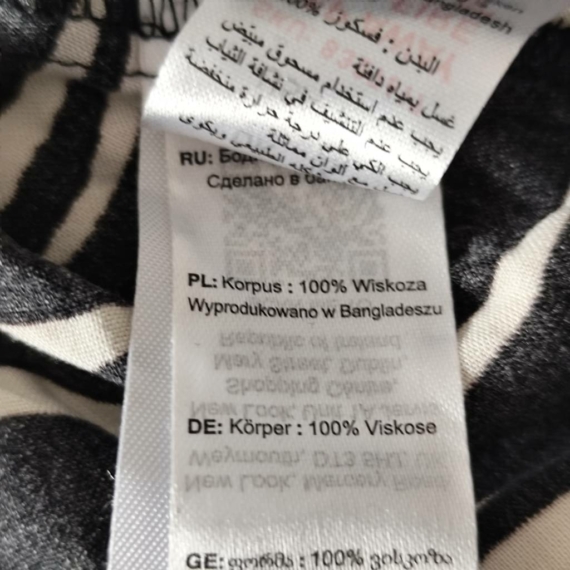 M (40) – Fekete mintás ruha
