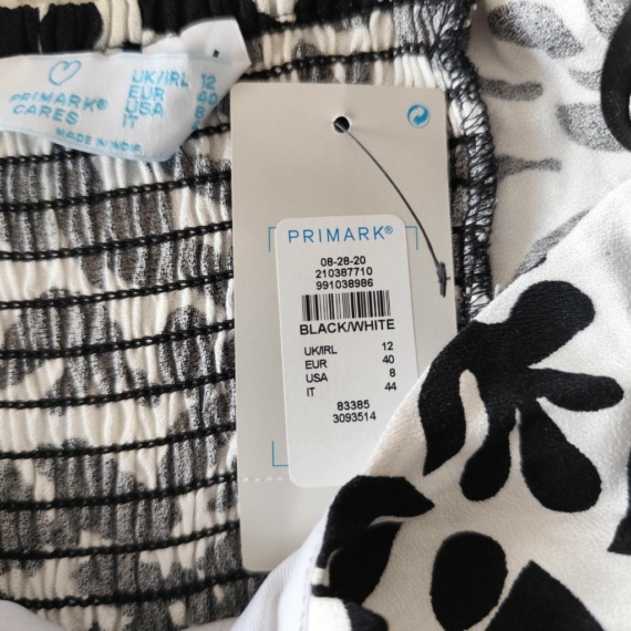 M (40) – Fekete mintás ruha