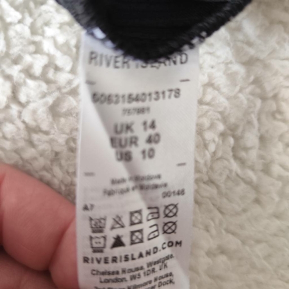 M (40) – Fekete kötött ruha