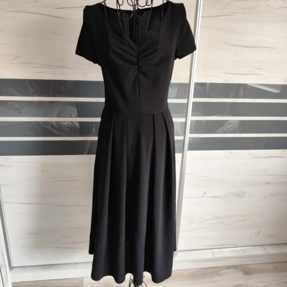 XS (34) – Fekete elegáns ruha