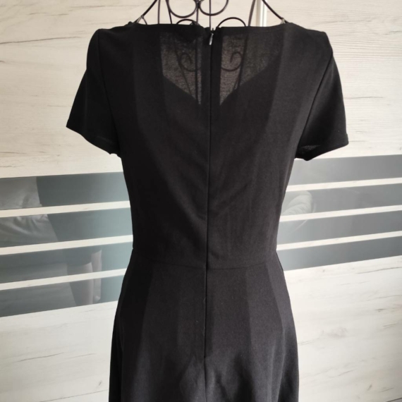 XS (34) – Fekete elegáns ruha